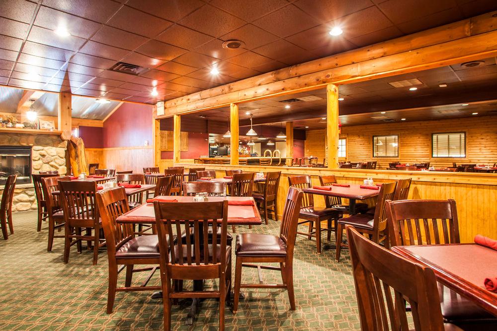 Quality Inn & Suites Ames Conference Center Near Isu Campus エクステリア 写真